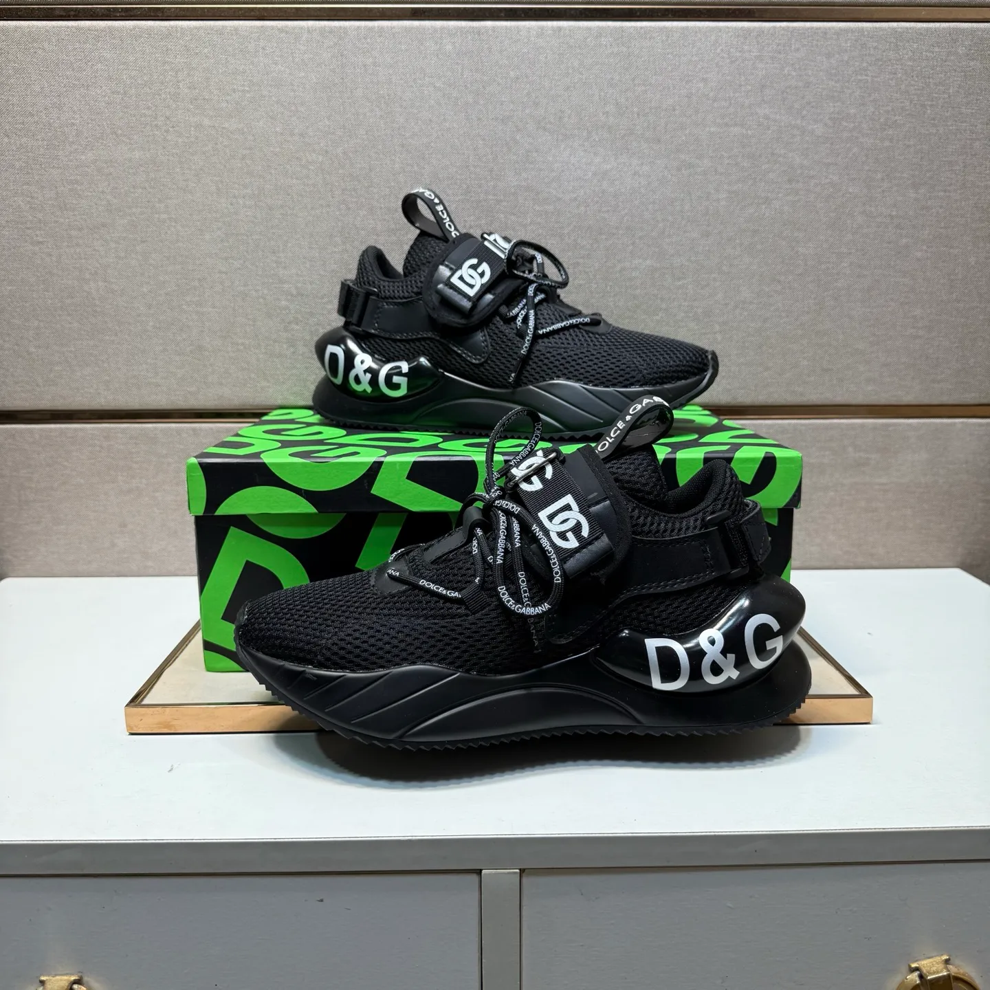 ⬛️Men's shoes 💰p540【DG～】couple casual shoes 2025z cabinet sales simultaneously 🔶Size: 35-44 #️⃣ 🔷2 colors🔜The upper is made of multi-material splicing➕Mesh lining, comfortable and breathable, sole: original comfortable and wear-resistant outsole, ⚠️real thing📱photographed🎬real thing is better📢📢📢